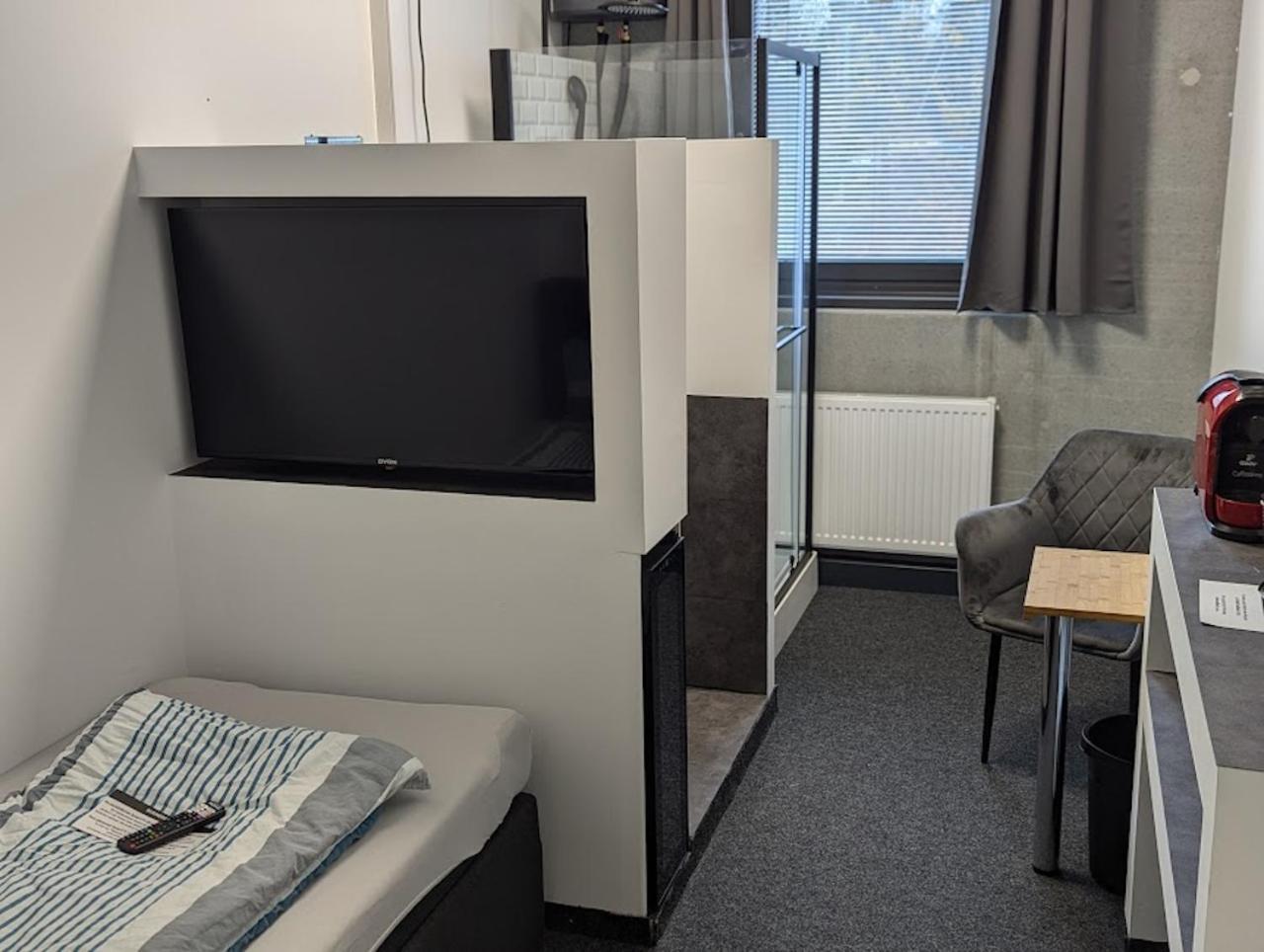 Business-Motel & 24H Selfcheckin Heimsheim Luaran gambar