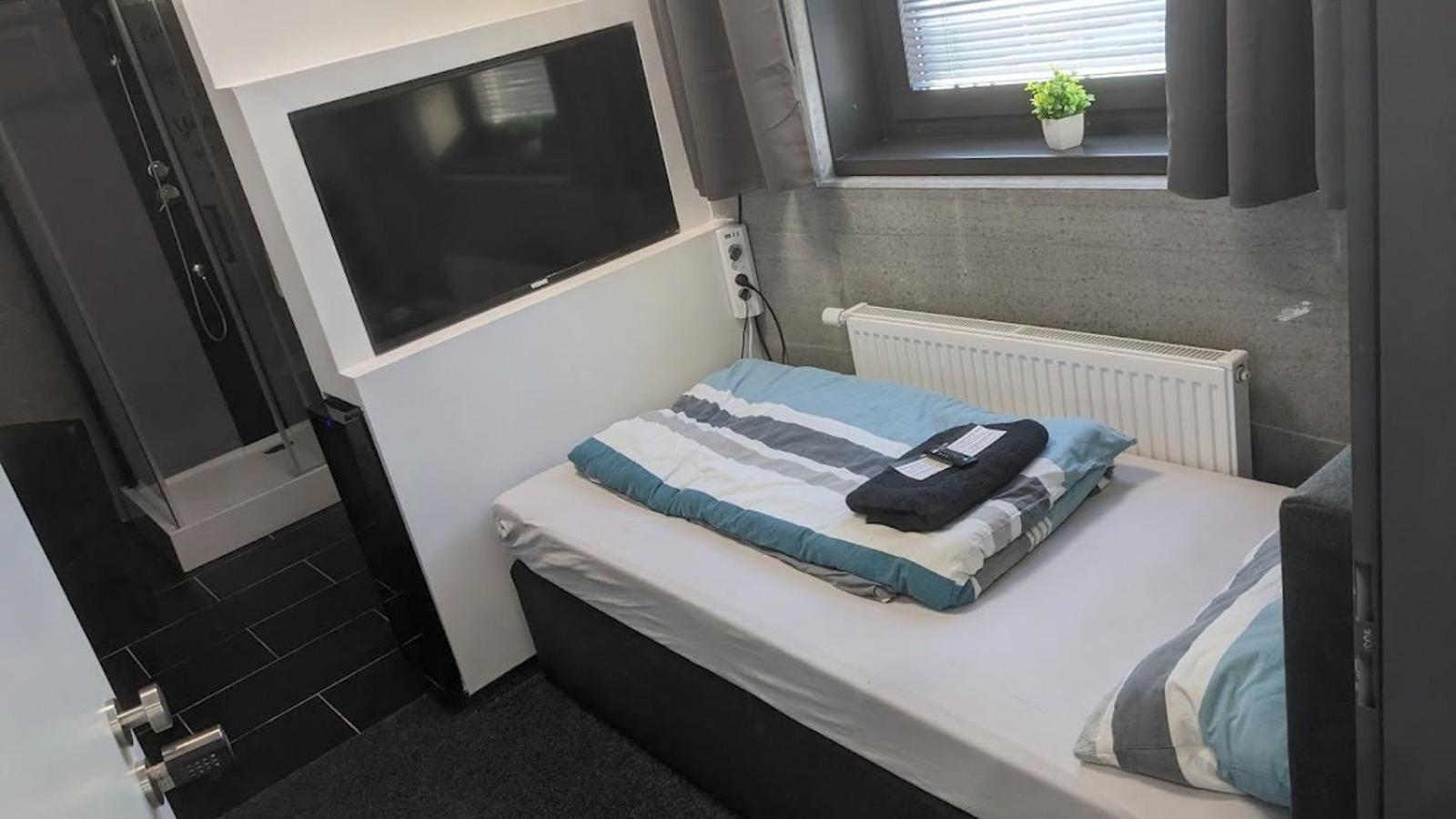 Business-Motel & 24H Selfcheckin Heimsheim Luaran gambar